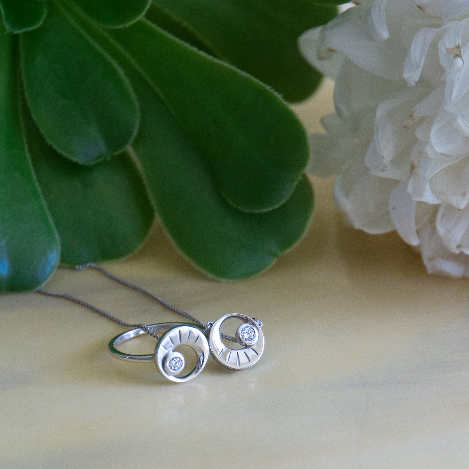 Eclipse Necklace - White Gold